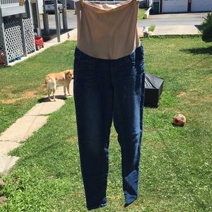 Maternity skinny jeans